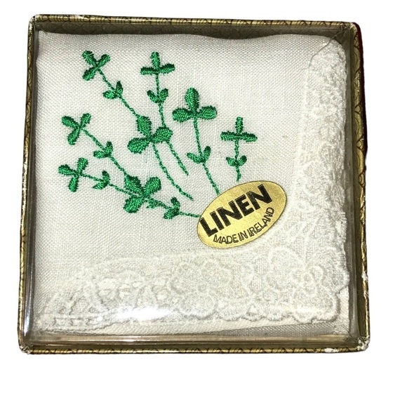 Vintage Embroidered Linen Hankerchief  in Box - Picture 1 of 6